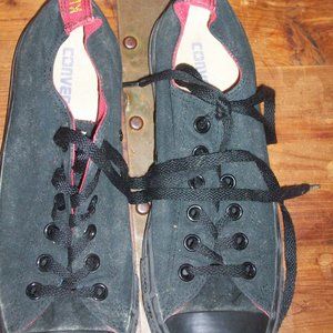 Converse klepto Black Canvas All Stars Low Top Sneakers Women 8.5 Shoes Men' 6.5